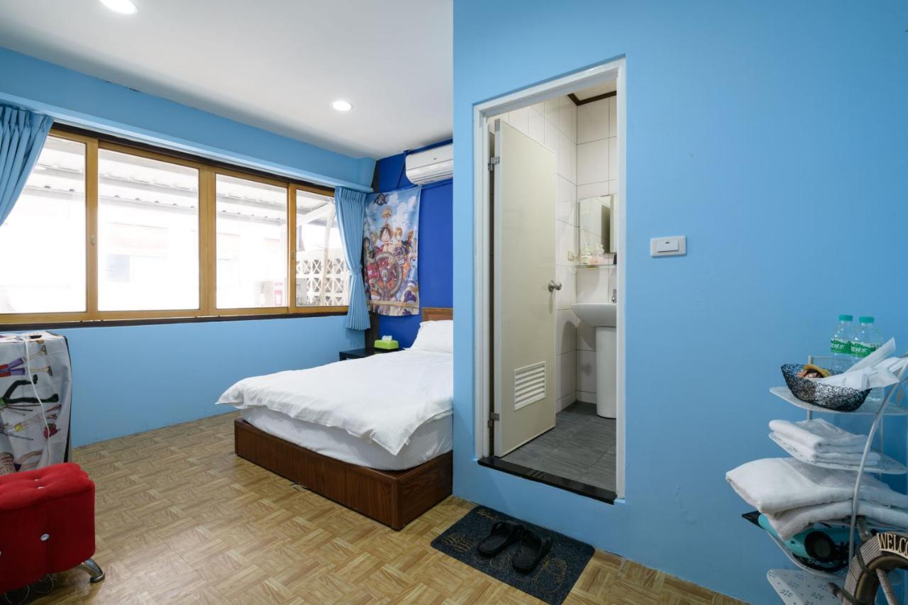 羅東夜市 小宅一生民宿 Night Market Small House Lifetime Hotel Luodong Dış mekan fotoğraf